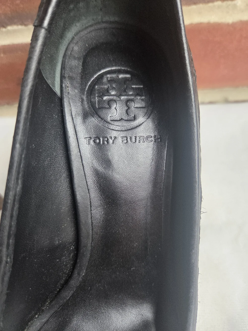 Tory Burch Black Monogram Peep Toe Leather Heels Size 7M